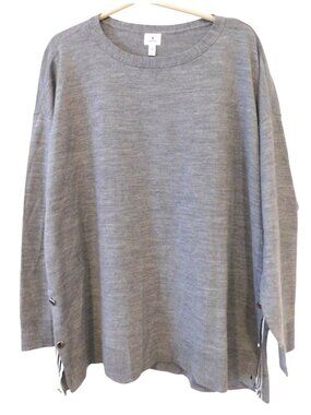Dressbarn Womens Size 2X Gray Knit Shirt Top With Decorative Button Detail